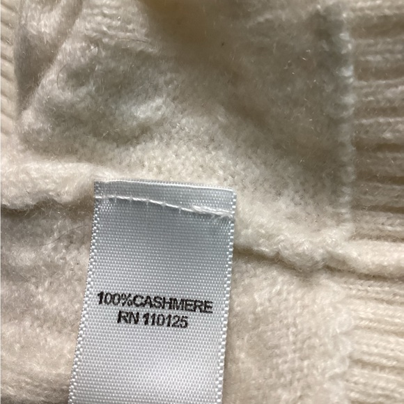 💥PRICE DROP💥 Qi Cashmere Sweater - Picture 5 of 5